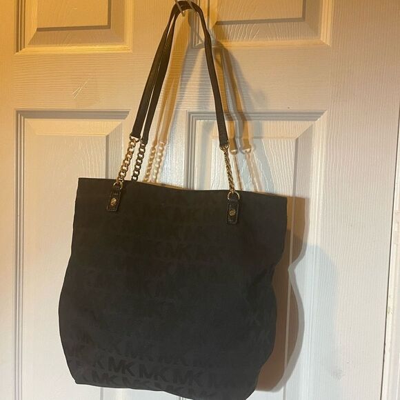 Michael Kors Black Fabric Signature Monogram medium tote gold tone chain straps - Picture 5 of 16